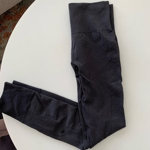 Thick Lululemon Leggings In Grey